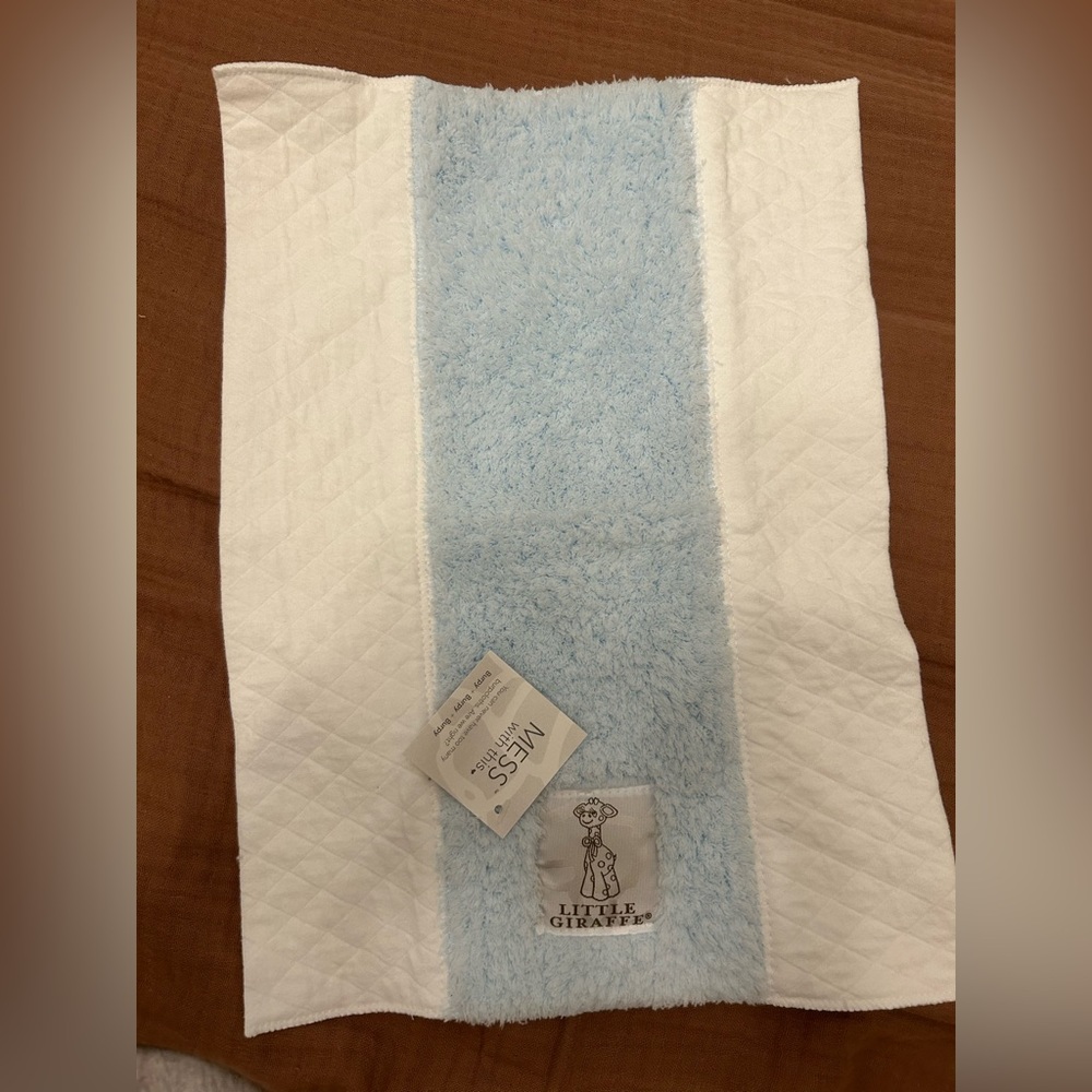 Little Giraffe Burp Cloth